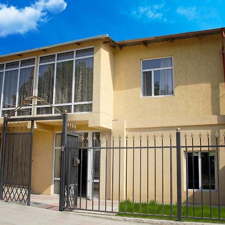 Hostel Esal Ош Екстер'єр фото
