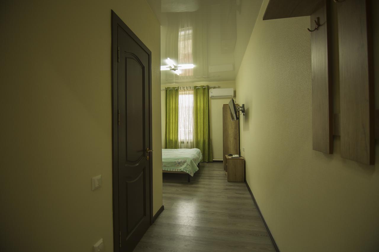 Hostel Esal Ош Екстер'єр фото