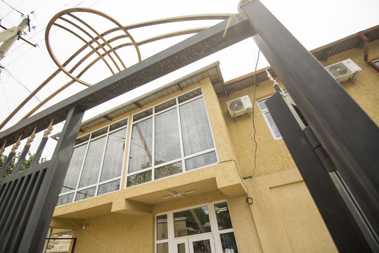 Hostel Esal Ош Екстер'єр фото