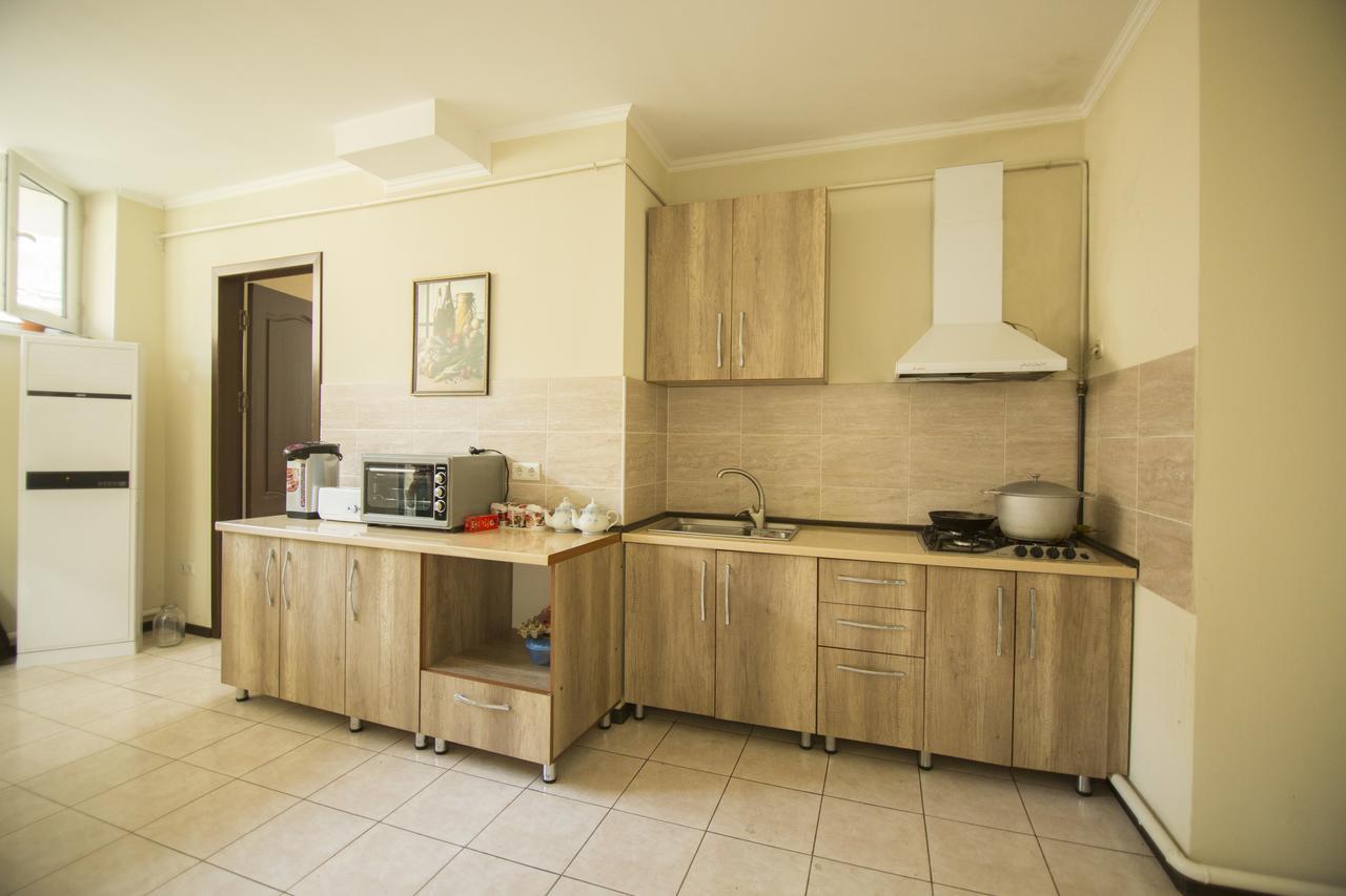 Hostel Esal Ош Екстер'єр фото