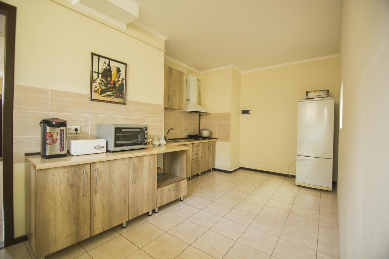 Hostel Esal Ош Екстер'єр фото